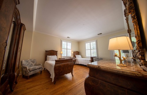 Edenton Bed & Breakfast | The Edenton Collection-The Granville Queen Inn