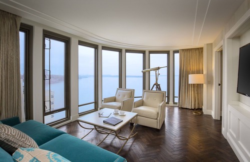 Madison Hotel | The Edgewater