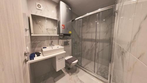 Olymbiaki Akti Apartment | The Elegant Areti