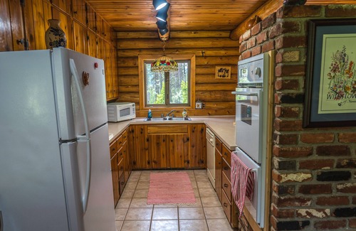 Condon Cabin | The Elk Antler Wilderness Cabin welcomes families, groups
