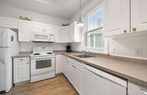 Cherry Valley House | The Elm - 36 Hollow