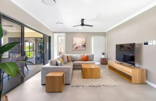 Palm Cove House | The Elysian at Argentea - Beachside Stay with Pool
