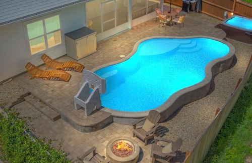 Upper Grand Lagoon House | The Emerald Cove - Pool, Hot tub, Sauna, Game room - Sleeps 13