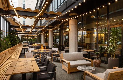 West Loop Hotel | The Emily Hotel
