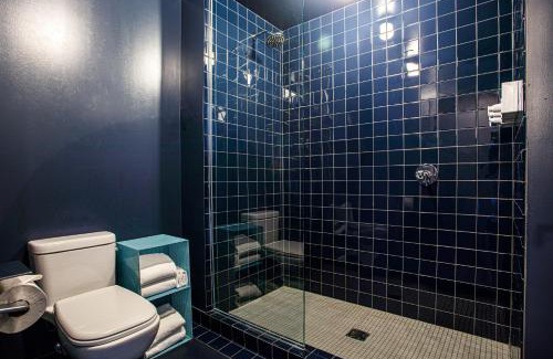 West Loop Hotel | The Emily Hotel
