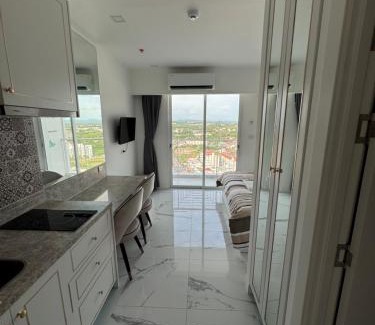 South Pattaya Apartment | The Empire Tower Pattaya