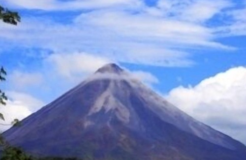 Aguacate House | 'The Enchanted Cottage' Arenal Springs Villas by the Lake
