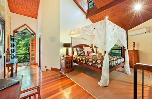 Mount Tamborine Villa | The Escarpment Retreat