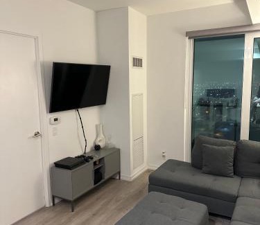 Vaughan Apartment | The Evergreen Shelter