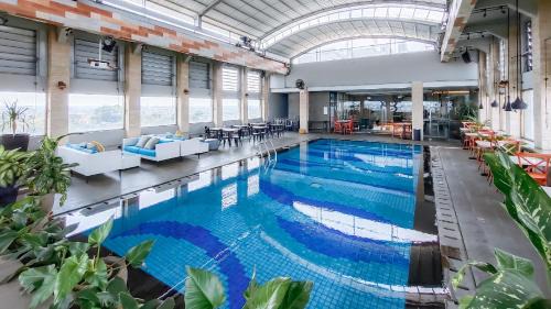 Palembang Hotel | The Excelton Hotel