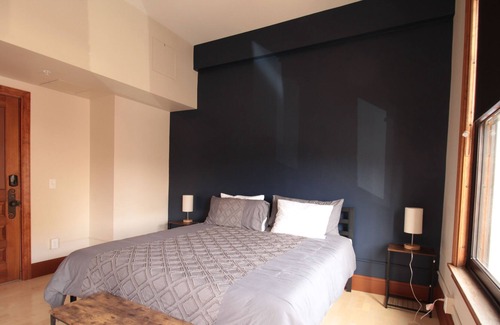 Winona Apartment | The Exchange 25 | Historic Bldg, Studio, Dwntwn