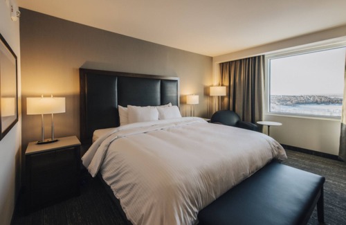 Yellowknife Hotel | The Explorer Hotel Yellowknife