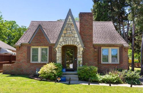 Oakland House | The EXPO Square House-walk to the show