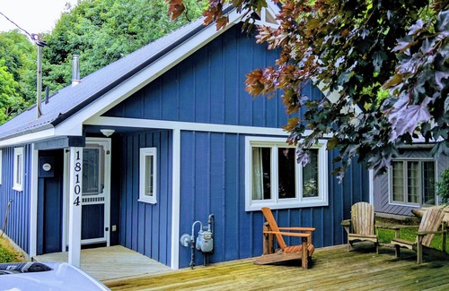 Harwich Cottage | The Eyrie - Peaceful sanctuary steps from the beach and provincial park!