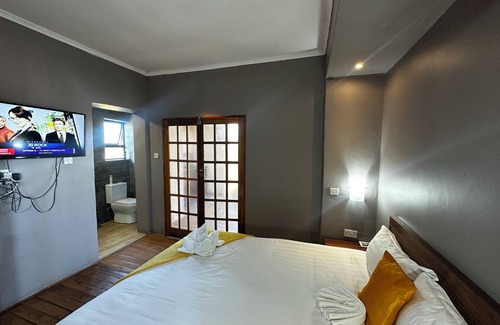 Serule Hotel | The Far Lobe