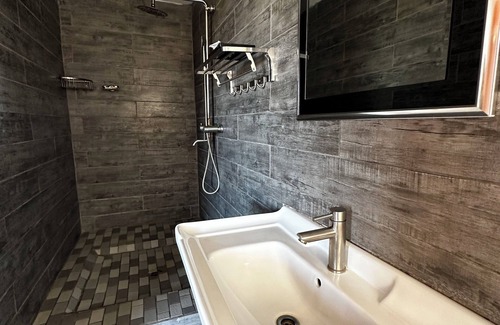 Serule Hotel | The Far Lobe