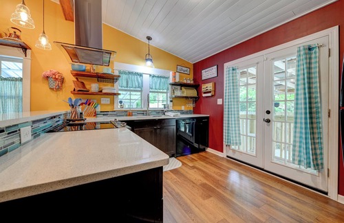 Meridian House | The Farm Haus