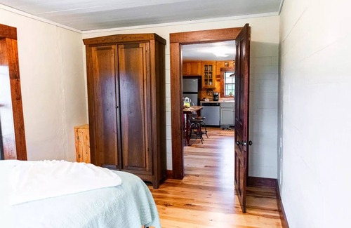 Cullman Other | The Farm House a Place to Pausen