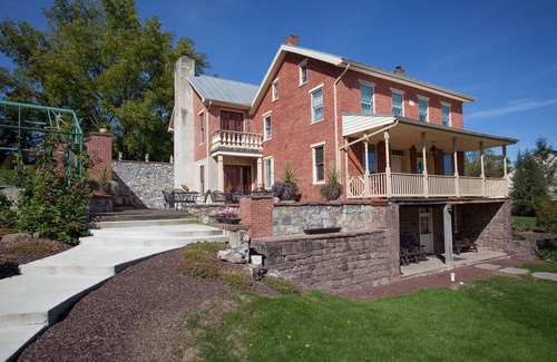 Elizabethtown House | The Farmhouse at Historic Acres of Hershey