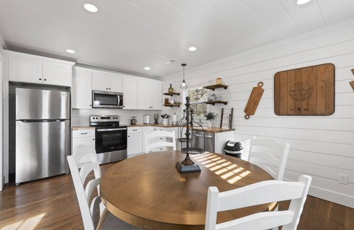 Fort Payne Other | The Farmhouse @ Desoto Farms with Hot Tub!