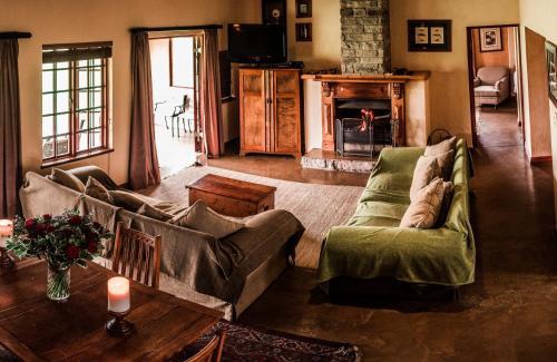Nottingham Road Ski Chalet | The FarSide Dam Cottage