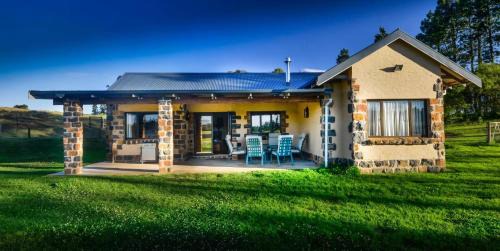 Nottingham Road Ski Chalet | The FarSide Stable Cottage