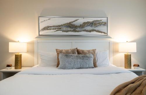 Sunset Ridge House | The Fashionable Fox Trotter with Heated Pool