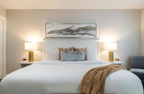 Sunset Ridge House | The Fashionable Fox Trotter with Heated Pool
