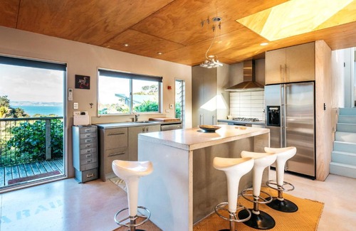 Omiha House | The Fat Pigeon - Omiha Holiday Home