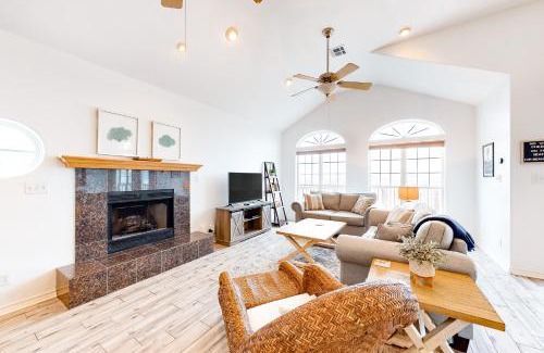 Pirates Beach House | The Fiddler Crab