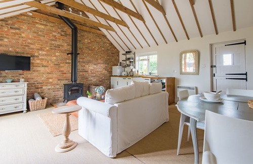 Ashford Cottage | The Figgy by Bloom Stays - sleeps 2 guests in 1 bedroom