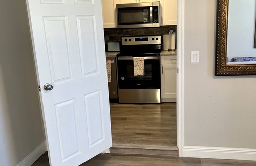 North Fort Myers House | The Flamingo Bungalow Pets Welcome Private Pool