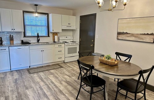 Shippensburg Apartment | The Flat on Olde Scotland - Two bedroom, one bath flat with full kitchen