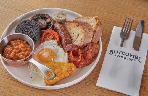 Twyning Hotel | The Fleet Inn
