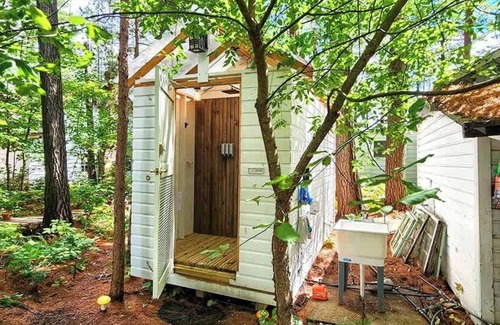 Brantingham Boat Rental | The Floater-A House Boat on Grant Island, Bham Lk