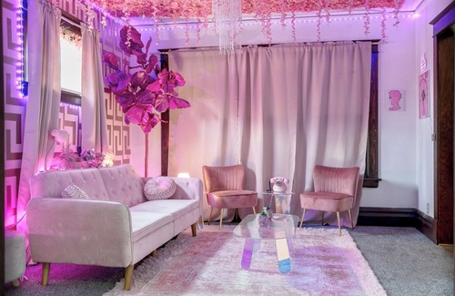 Payne - Phalen Apartment | The flora house- 2bed gorgeous apartment