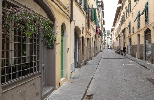 Santo Spirito Apartment | The Florentine Backpacker