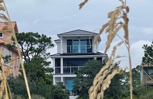 Indian Pass House | The Florida House in Indian Pass, Beach Front with Infinity Private Pool