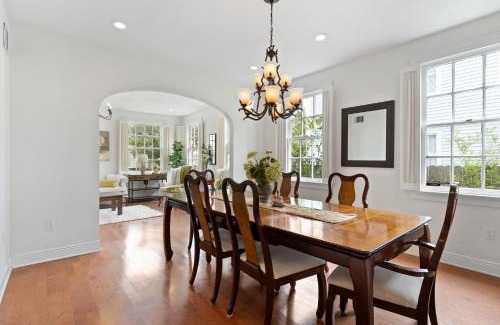 Marlyville - Fontainebleau House | The Fontainebleau Residence