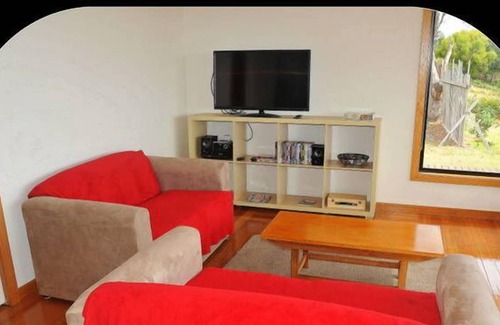 Greens Beach Cottage | The Foreshore Greens Beach