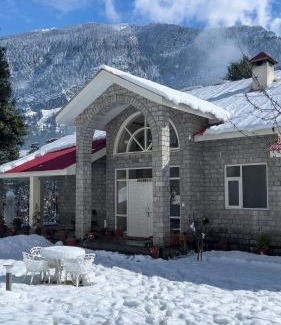 Manali Cabin | The ForestBound Cottage