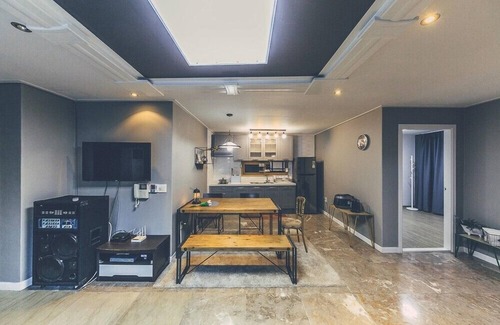 Oeseo House | The Foret Pension