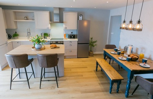 Bryngwran Cottage | The Forge - cottage with hot tub hat sleeps 4 guests in 2 bedrooms