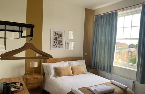 Sydenham Hotel | The Fox & Hounds