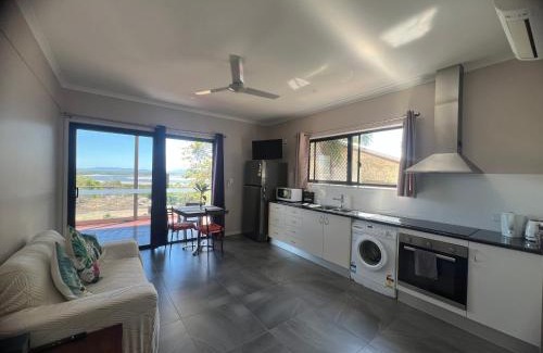 Cooktown Bed & Breakfast | The Frangipani Suite - One bedroom apartment in Cooktown