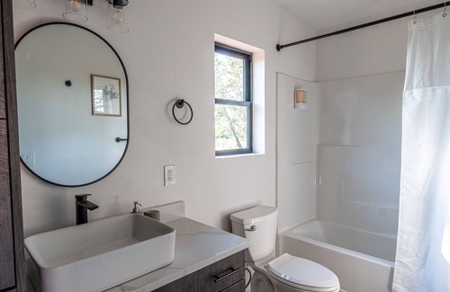 Torrey Apartment | The Fremont - Studio Tiny Home