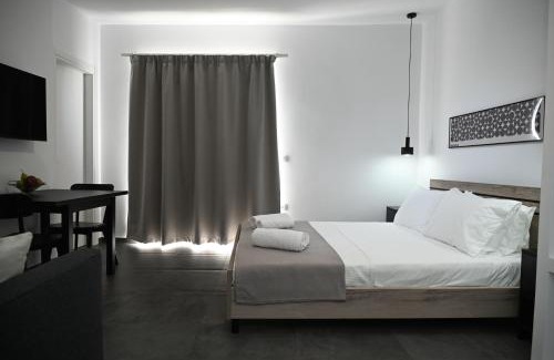 Tripiti Apartment | The Friend's House Milos