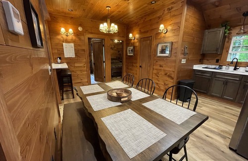 Old Forge House | "The Fulton," a 3-bedroom, luxury waterfront cabin at The Lakes Old Forge