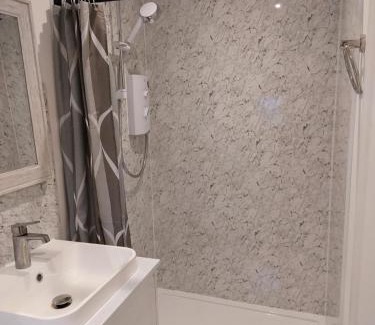 Wokingham Bed & Breakfast | The Galaxy