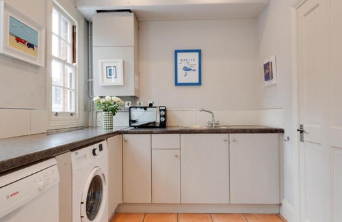 Cromer House | The Gallery Cottage